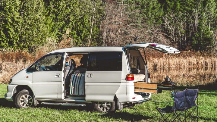 2004 mitsubishi delica