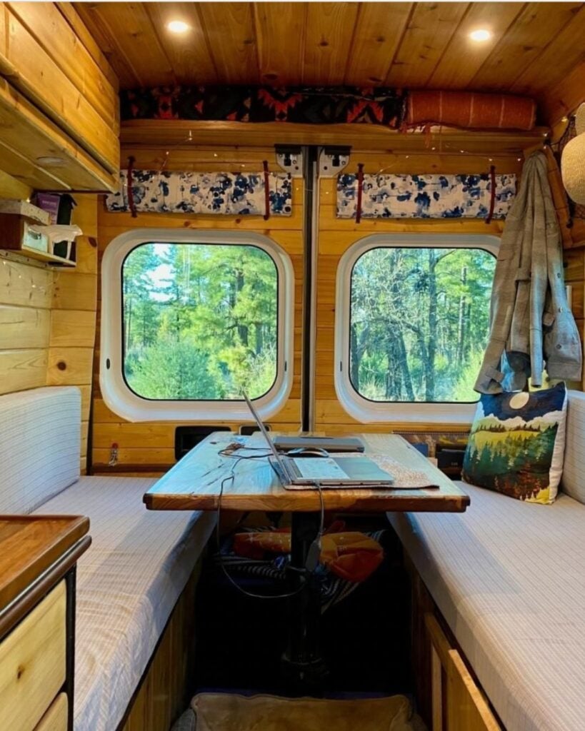 campervan office